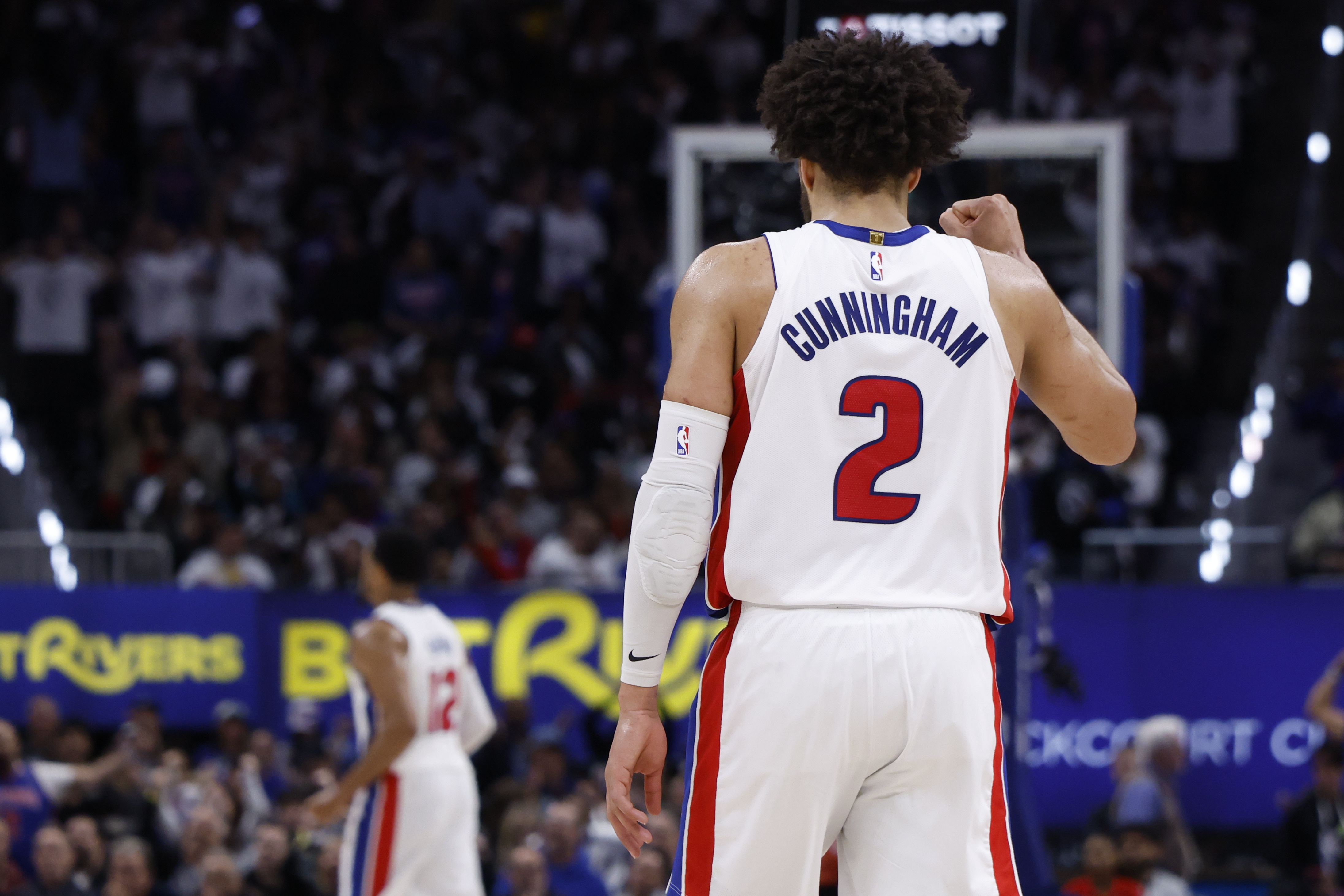 开云体育APP-NBA历史25岁前季后赛砍至少25分10助2帽球员：CC3次第一 韦德第二